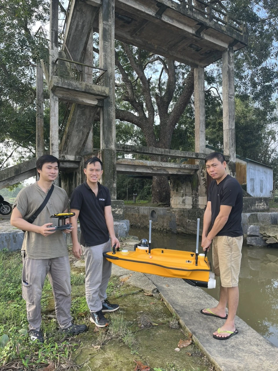 Thiết bị đo sâu không người lái Apache3 CHC