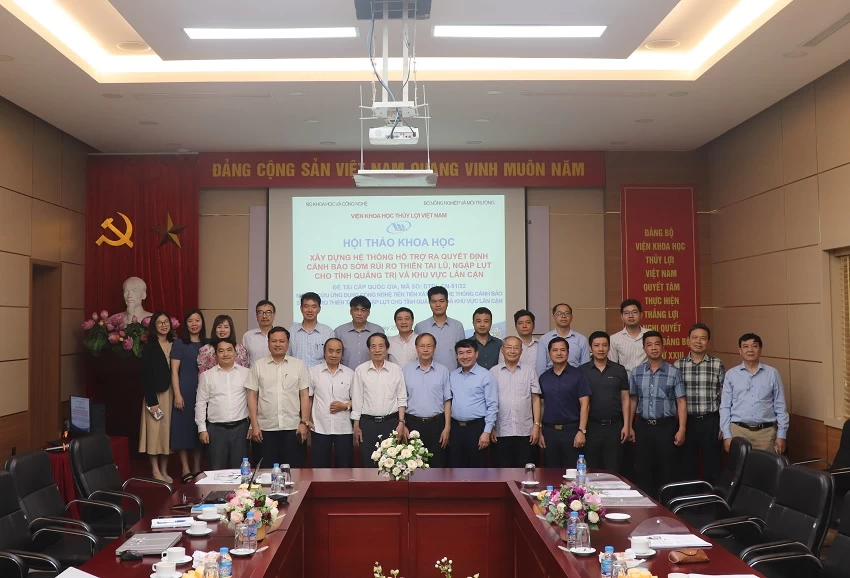 Hội thảo khoa học: "Xây dựng hệ thống hỗ trợ ra quyết định cảnh báo sớm rủi ro thiên tai lũ, ngập lụt cho tỉnh Quảng Trị và khu vực lân cận"
