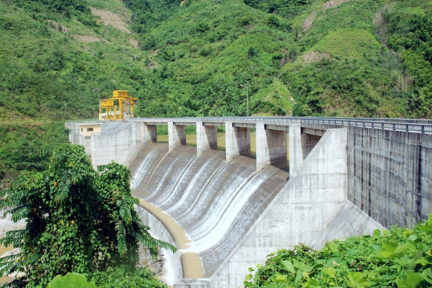 Nghiên cứu mô hình vật lý lựa chọn giải pháp tiêu năng hiệu quả cho đập dâng Bảy Yển trên sông Kôn - Hà Thanh